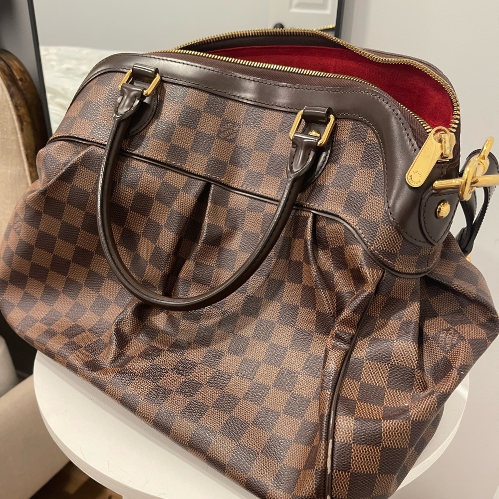 Louis vuitton authentic Damier Ebene Trevi GM